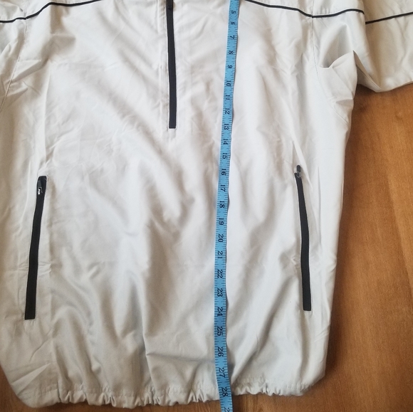 Oversized White Windbreaker - Picture 8 of 10